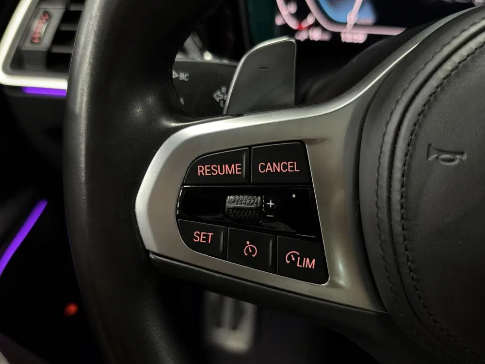 BMW 3-serie 330e uit 2019, foto 12