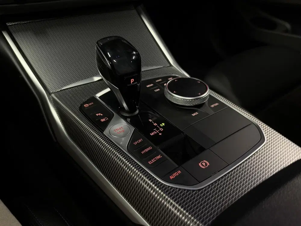 BMW 3-serie 330e uit 2019, foto 7