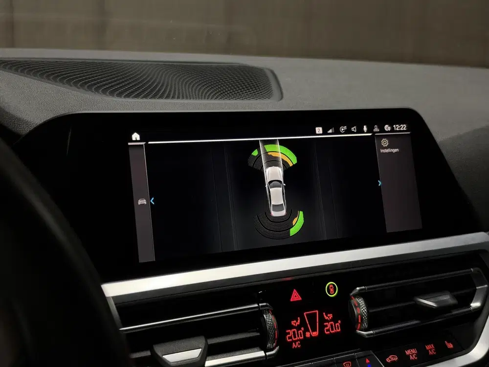 BMW 3-serie 330e uit 2019, foto 8