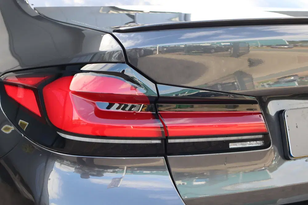 BMW 5-serie 540i High Executive- M pakket uit 2020, foto 14