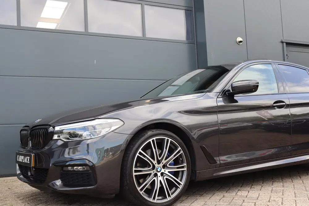 BMW 5-serie 540i High Executive- M pakket uit 2020, foto 9