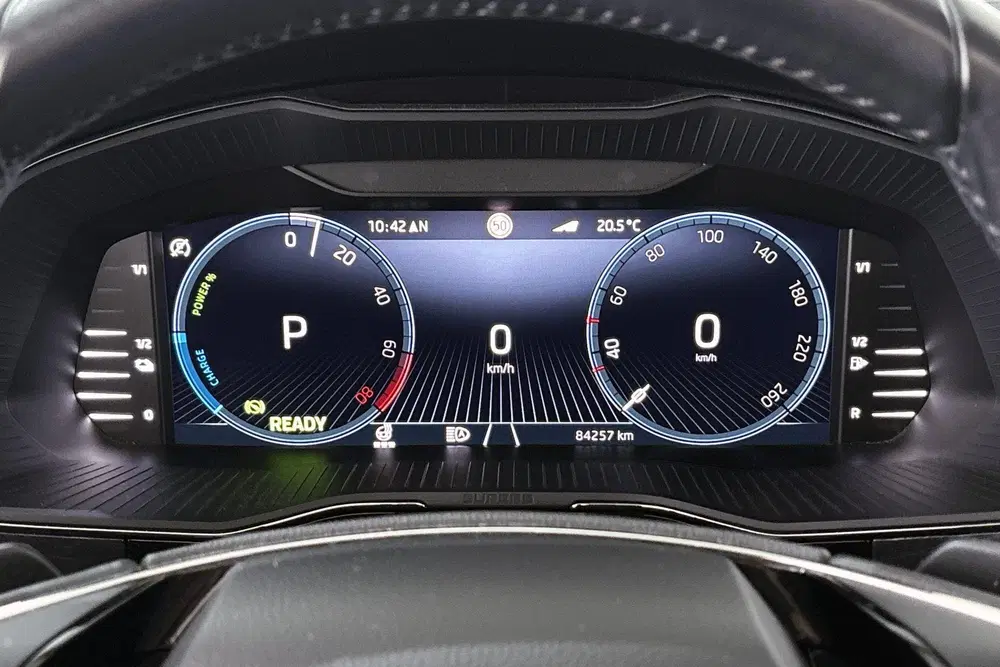 Skoda Superb 1.4 TSI iV Style Panoramadak Matrix LED M uit 2023, foto 12
