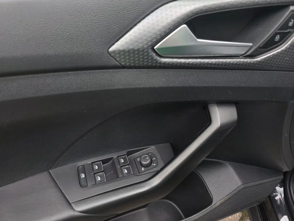 Volkswagen T-Cross 1.0 TSI R-Line 111PK uit 2022, foto 13