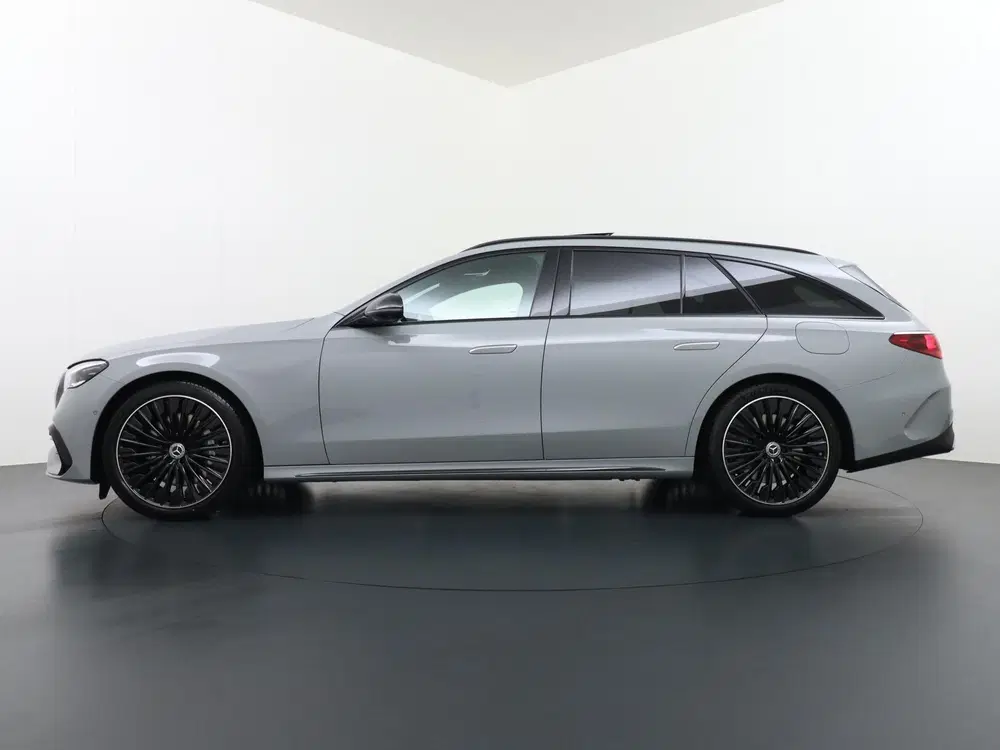 Mercedes-Benz E-Klasse 300 e Sport Edition uit 2026, foto 3