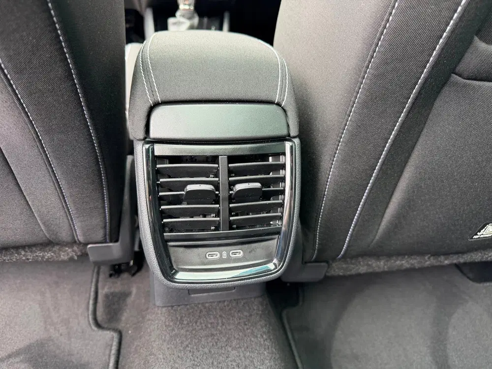 Skoda Kamiq 1.5 TSI Monte Carlo150PK PANO uit 2026, foto 15