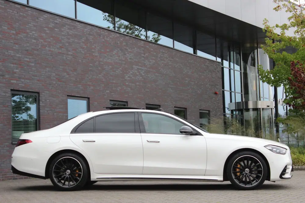 Mercedes-Benz S-Klasse 400d 4MATIC Lang AMG Line uit 2022, foto 4