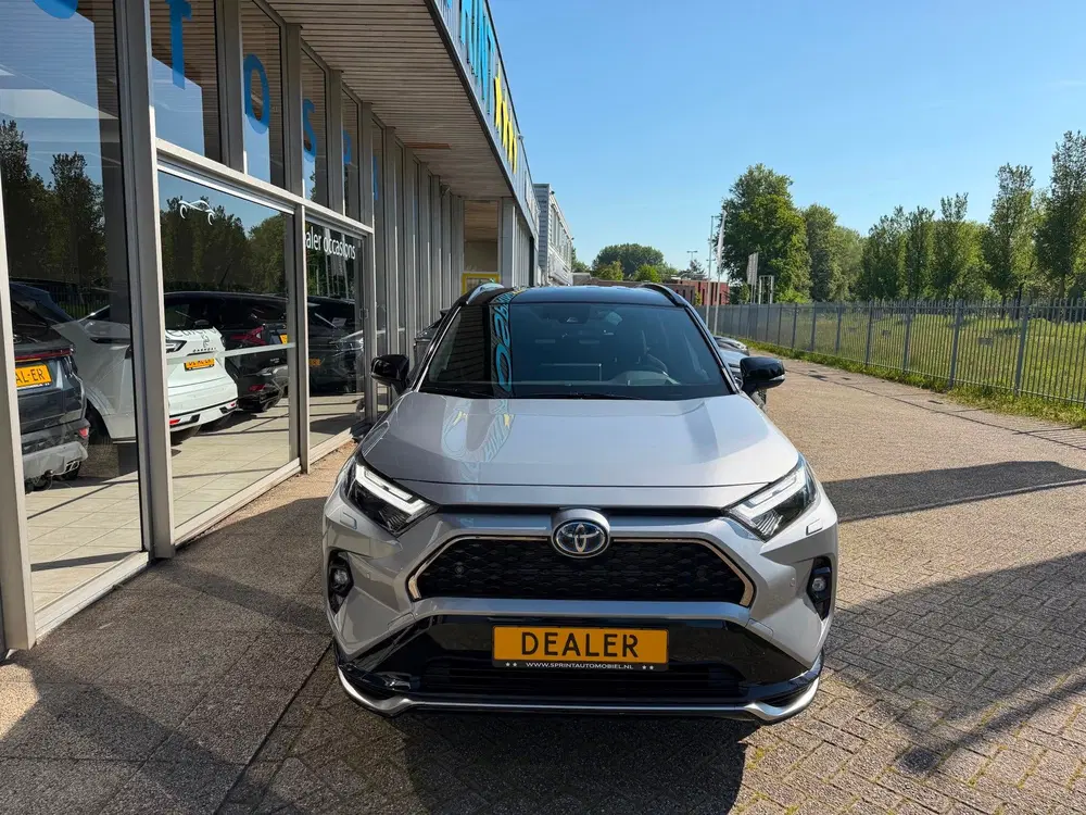 Toyota RAV 4 2.5 Plug-in Hybrid AWD 300 Dynamic 306 PK uit 2026, foto 2