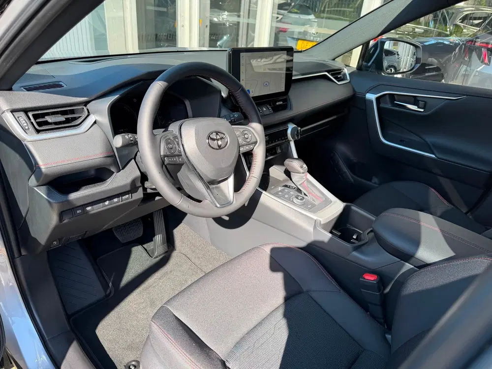 Toyota RAV 4 2.5 Plug-in Hybrid AWD 300 Dynamic 306 PK uit 2026, foto 9