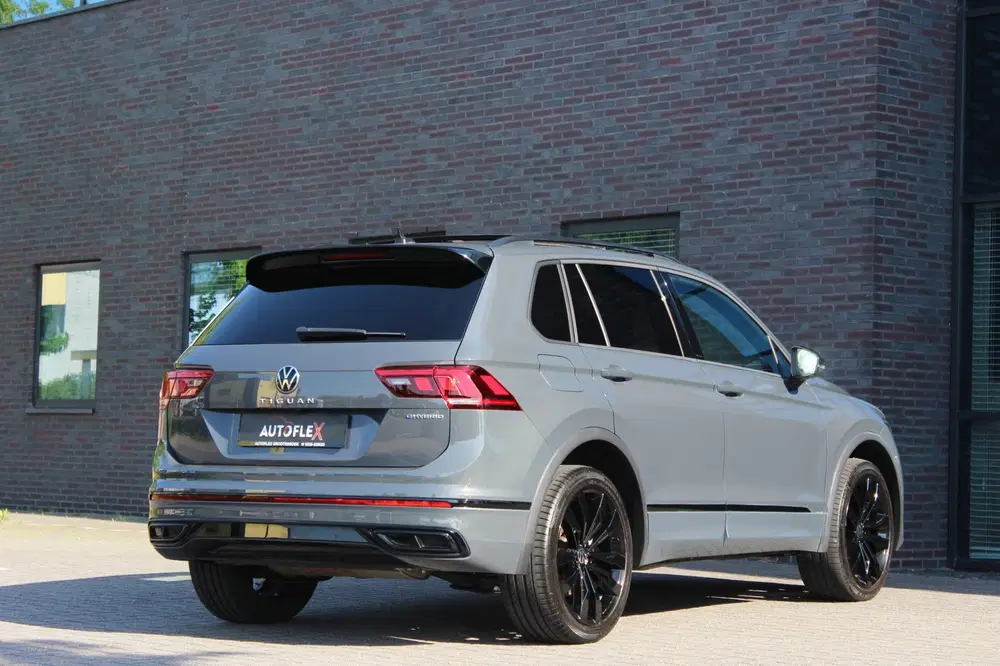 Volkswagen Tiguan 1.4 TSI eHybrid R-Line Business+ uit 2023, foto 10