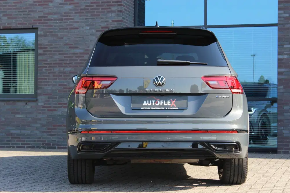 Volkswagen Tiguan 1.4 TSI eHybrid R-Line Business+ uit 2023, foto 11