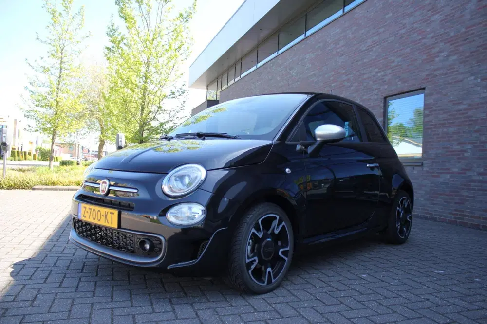 Fiat 500 1.0 Hybrid Launch Edition uit 2020, foto 2