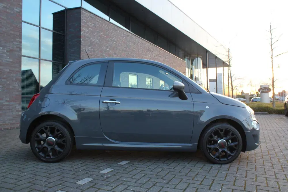 Fiat 500 1.0 Hybrid Connect uit 2021, foto 4
