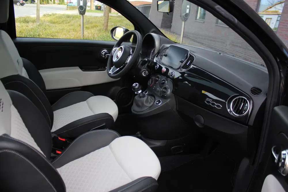 Fiat 500 1.0 Hybrid Dolcevita uit 2022, foto 11