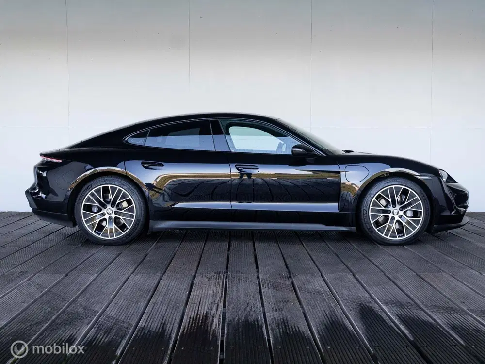Porsche Taycan Performance 84 kWh SOH 86 uit 2021, foto 3