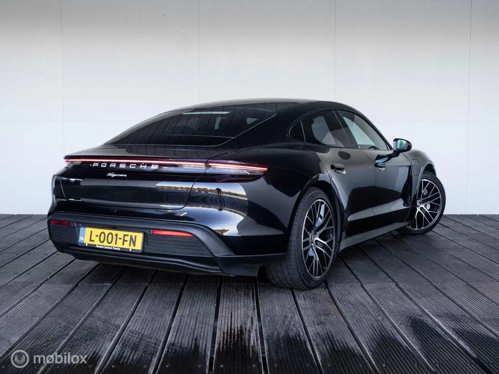 Porsche Taycan Performance 84 kWh SOH 86 uit 2021, foto 4