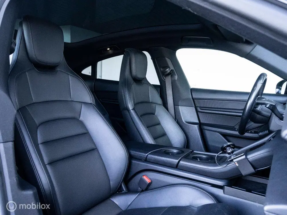 Porsche Taycan Performance 84 kWh SOH 86 uit 2021, foto 8