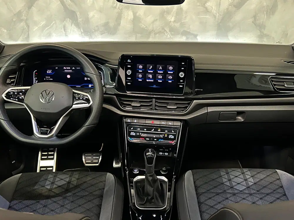 Volkswagen T-Roc 1.5 TSI R-Line Business Black Style 150PK uit 2023, foto 3
