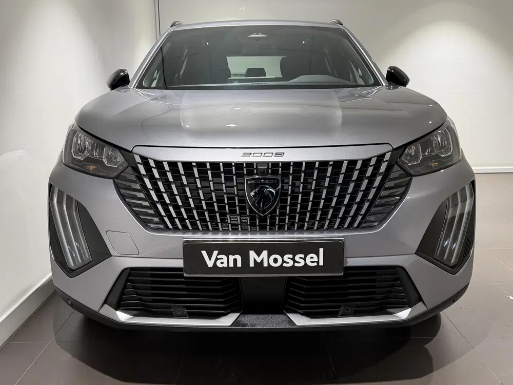 Peugeot 2008 1.2 Hybrid 145 Allure uit 2026, foto 3