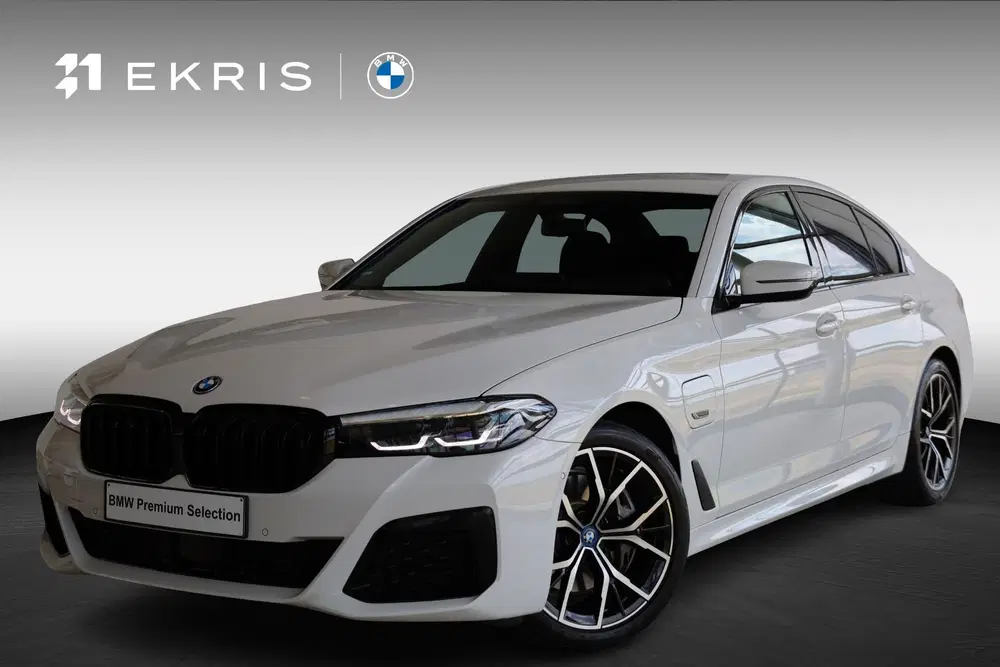 BMW 5-serie Sedan 545e xDrive High Executive uit 2022