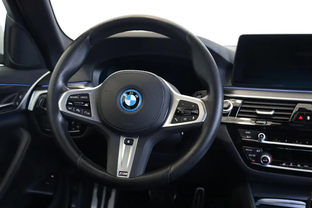 BMW 5-serie Sedan 545e xDrive High Executive uit 2022, foto 11