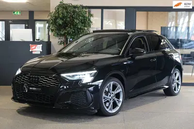 Audi A3 40 TFSI e S-Line Black Pack Pano Led Acc P uit 2023
