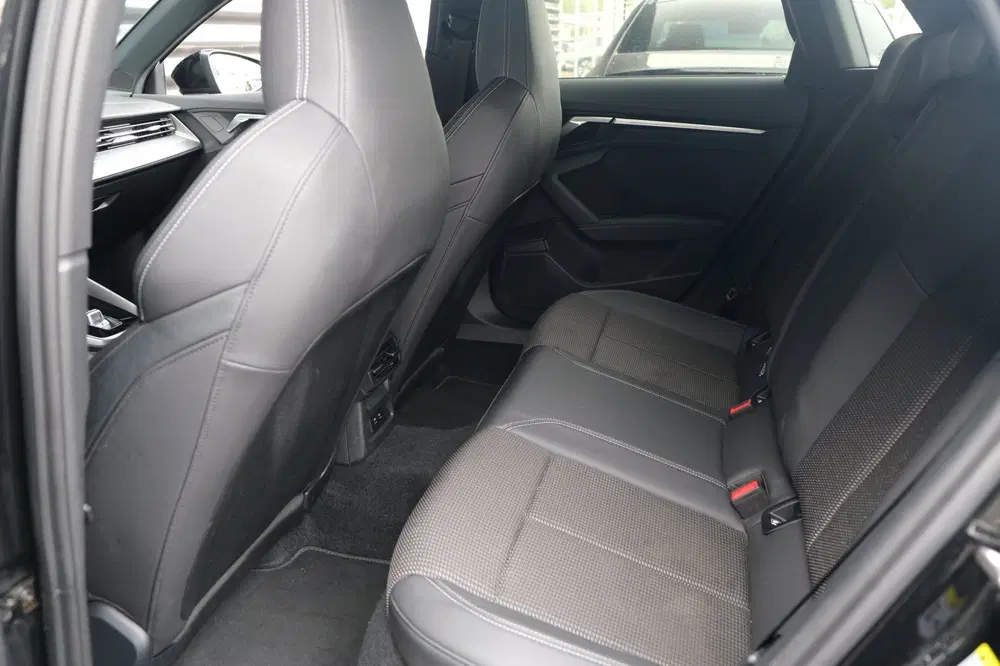 Audi A3 40 TFSI e S-Line Black Pack Pano Led Acc P uit 2023, foto 10