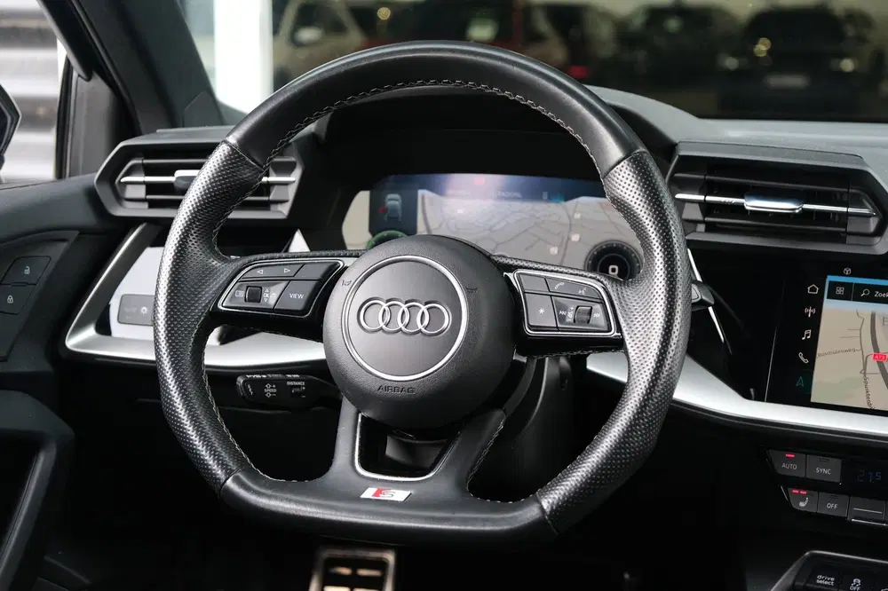 Audi A3 40 TFSI e S-Line Black Pack Pano Led Acc P uit 2023, foto 12