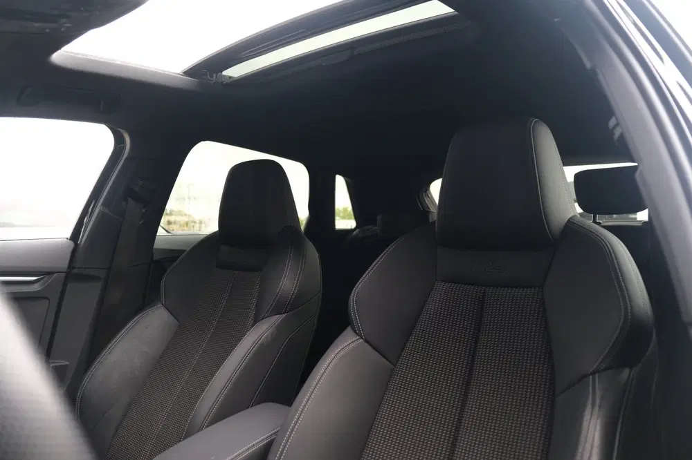 Audi A3 40 TFSI e S-Line Black Pack Pano Led Acc P uit 2023, foto 4