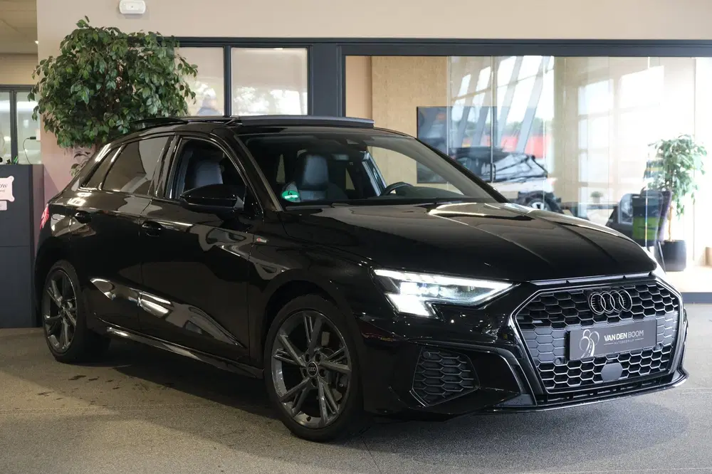 Audi A3 40 TFSI e S-Line Black Pack Pano Led Acc P uit 2023, foto 6
