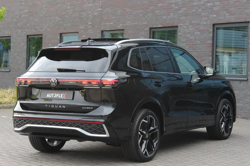 Volkswagen Tiguan 1.5 eHybrid R-Line Edition uit 2024, foto 10