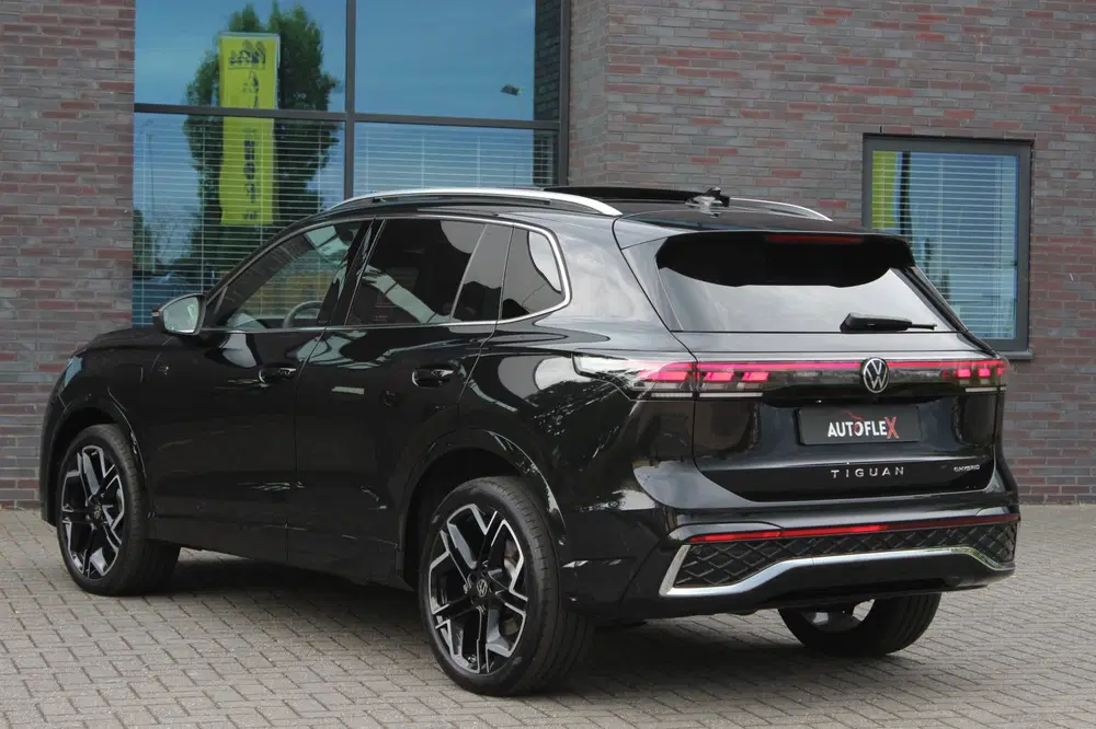 Volkswagen Tiguan 1.5 eHybrid R-Line Edition uit 2024, foto 8