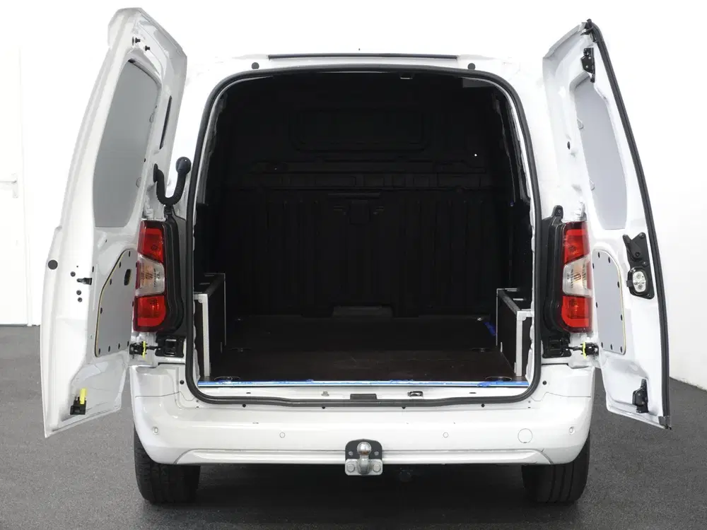 Opel Combo 1.5D L1H1 130pk Automaat Edition Apple Car uit 2023, foto 3
