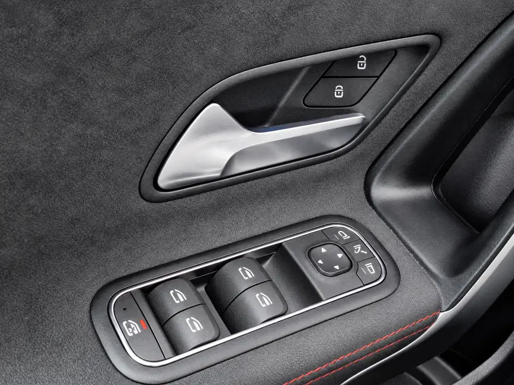 Mercedes-Benz A-Klasse 250 e AMG Line uit 2026, foto 12