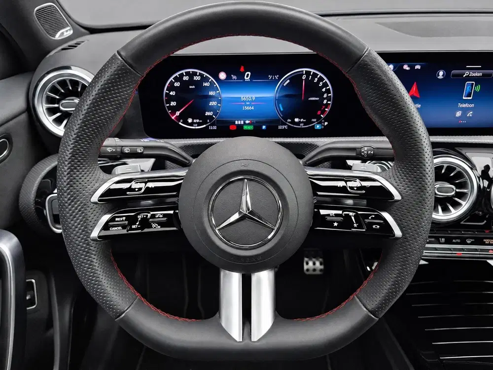 Mercedes-Benz A-Klasse 250 e AMG Line uit 2026, foto 14