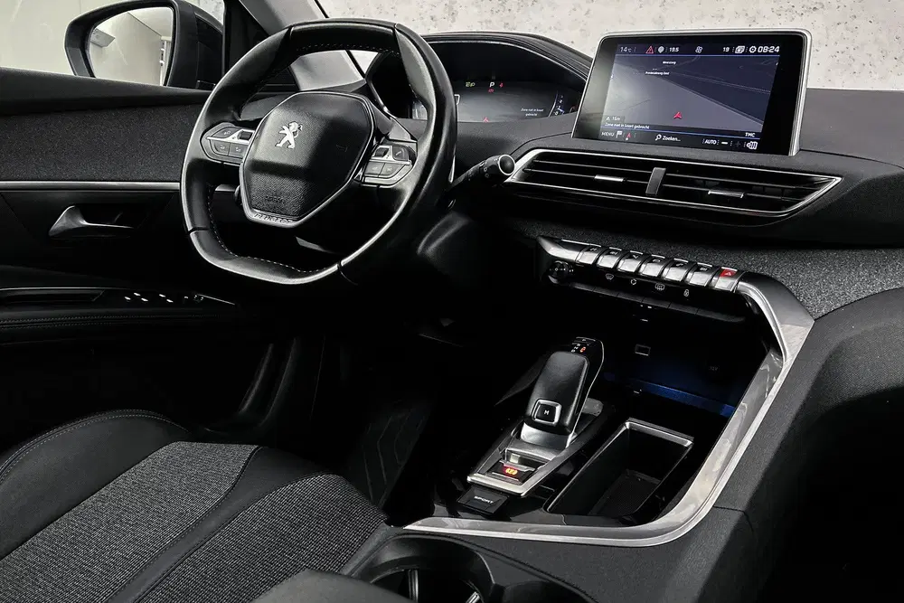 Peugeot 5008 1.2 Allure uit 2019, foto 12
