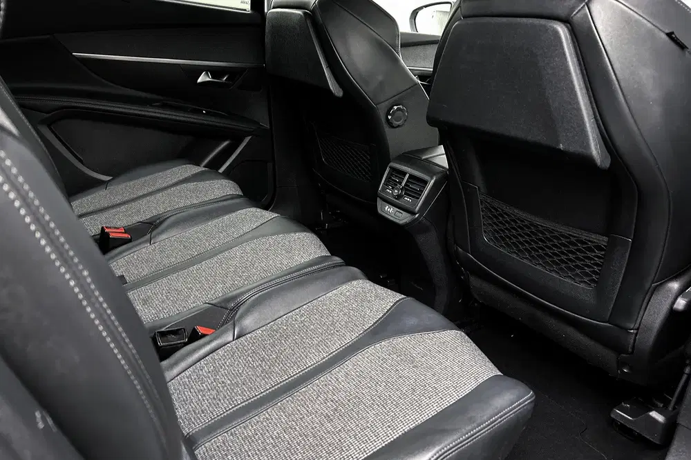 Peugeot 5008 1.2 Allure uit 2019, foto 15