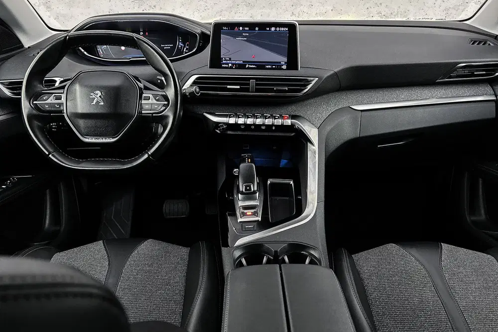 Peugeot 5008 1.2 Allure uit 2019, foto 2