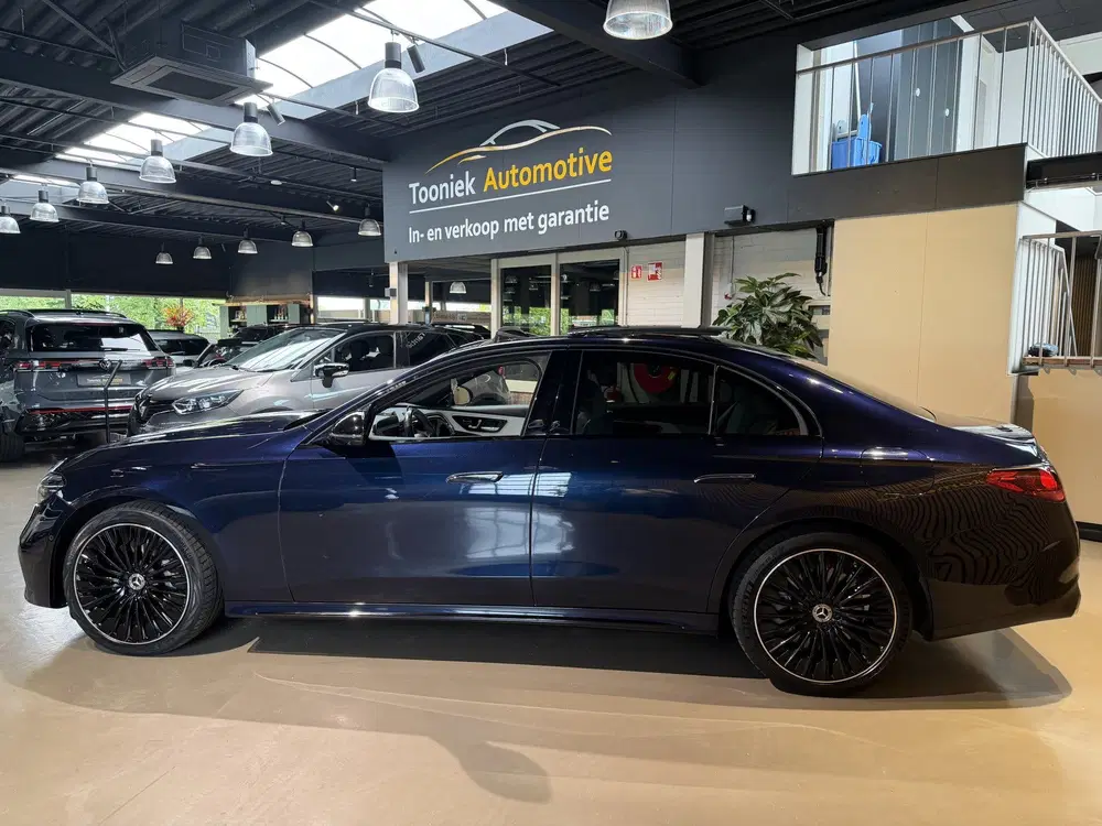 Mercedes-Benz E-Klasse 300 e AMG Line Pano uit 2023, foto 6