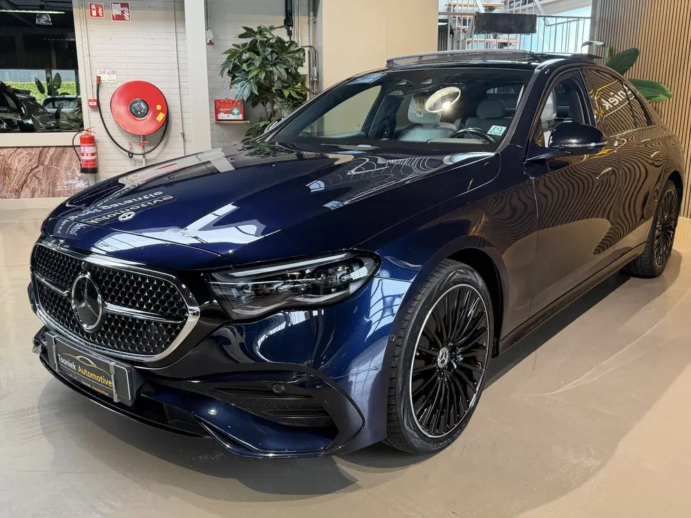 Mercedes-Benz E-Klasse 300 e AMG Line Pano uit 2023, foto 8