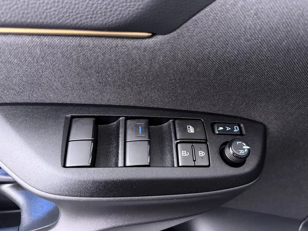 Toyota Yaris Cross 1.5 Hybrid Adventure uit 2022, foto 4