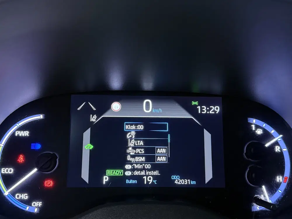 Toyota Yaris Cross 1.5 Hybrid Adventure uit 2022, foto 6