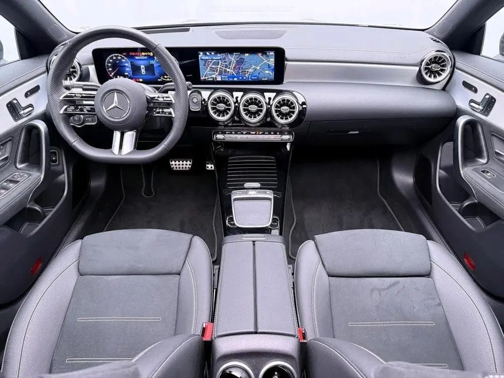 Mercedes-Benz CLA 250 e Business Solution AMG uit 2026, foto 6