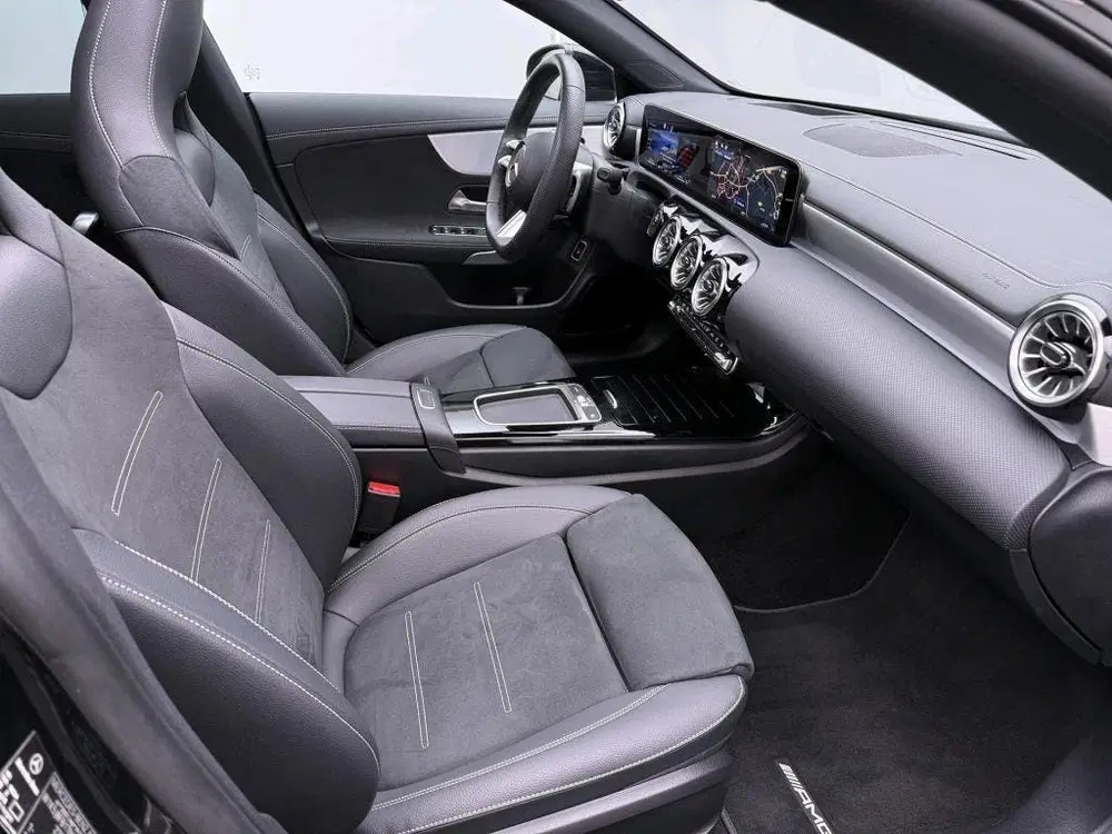 Mercedes-Benz CLA 250 e Business Solution AMG uit 2026, foto 8