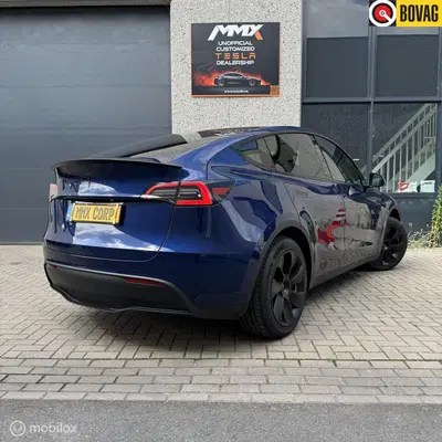 Tesla Model Y PREMIUM LFP RWD + MMX PACK + IAP + HW4+SOH uit 2024