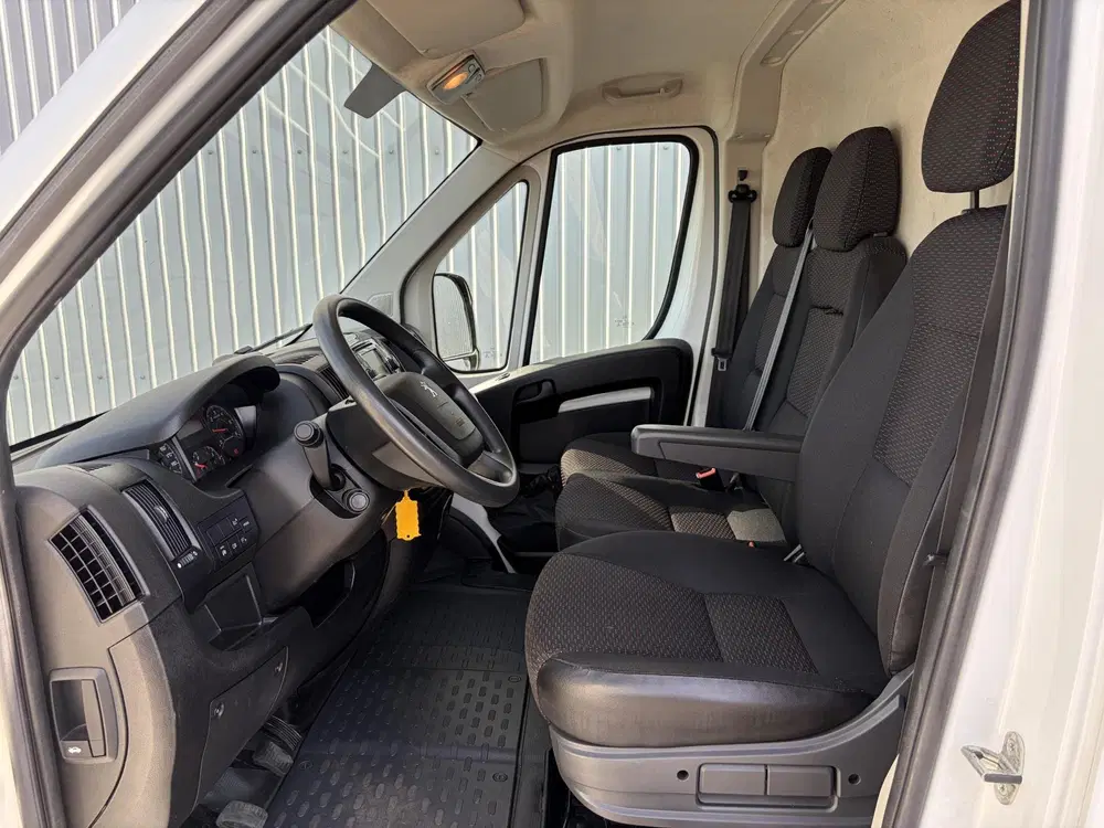 Peugeot Boxer 330 2.2 HDi L1H1*NAV*CAM*3PERS*HAAK*CRUISE uit 2020, foto 14