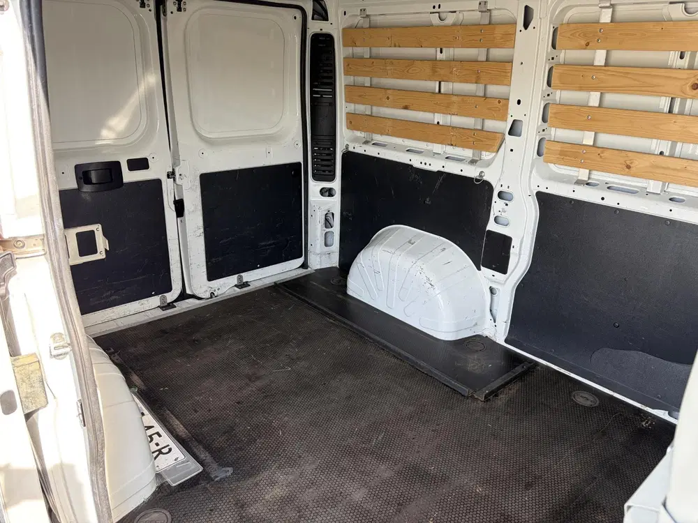 Peugeot Boxer 330 2.2 HDi L1H1*NAV*CAM*3PERS*HAAK*CRUISE uit 2020, foto 6