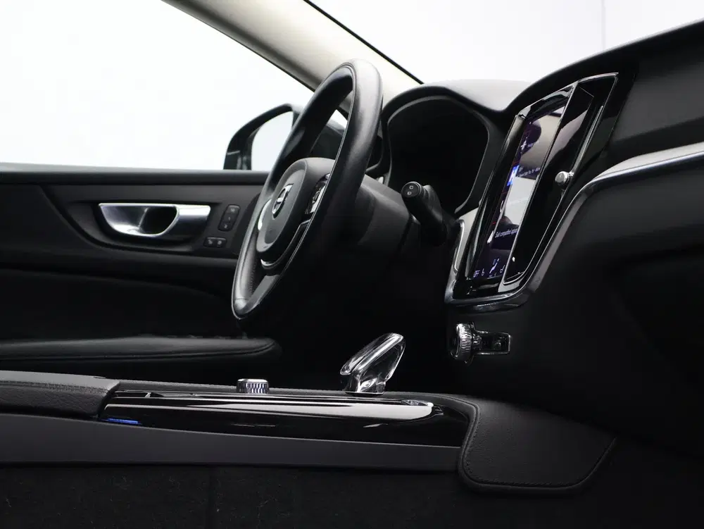 Volvo V60 2.0 T8 Recharge AWD Inscription Long Range uit 2022, foto 11