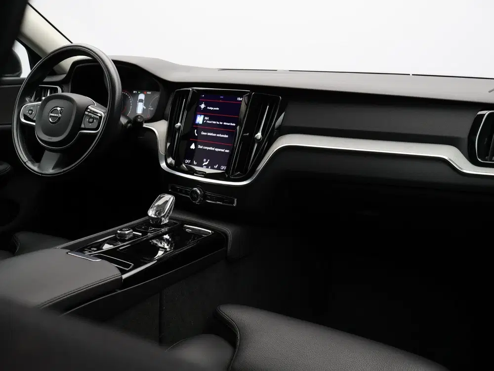 Volvo V60 2.0 T8 Recharge AWD Inscription Long Range uit 2022, foto 3