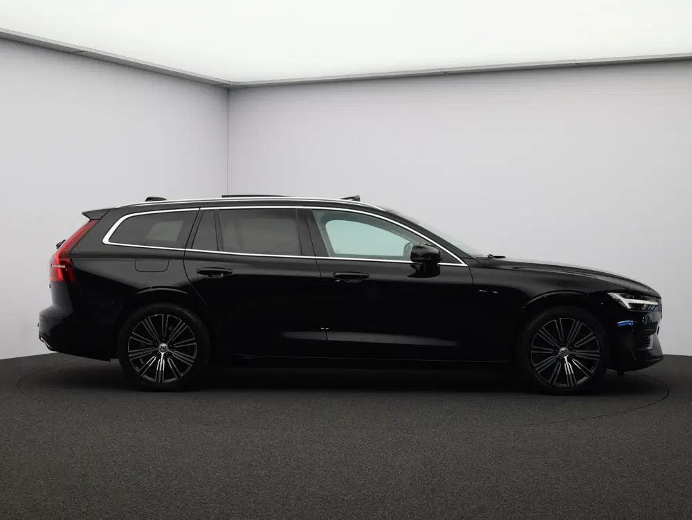Volvo V60 2.0 T8 Recharge AWD Inscription Long Range uit 2022, foto 6