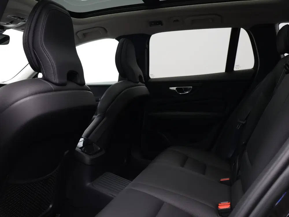 Volvo V60 2.0 T8 Recharge AWD Inscription Long Range uit 2022, foto 8